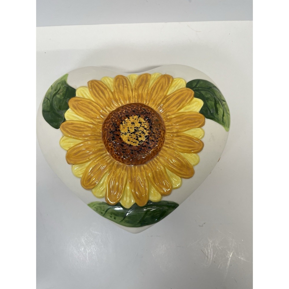 Vintage Majolica CARDIA Sunflower Pottery Beautiful Large Trinket Keepsake Box